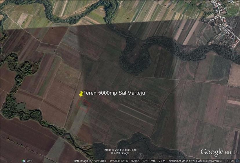 Teren de 5000 mp, în Vârteju