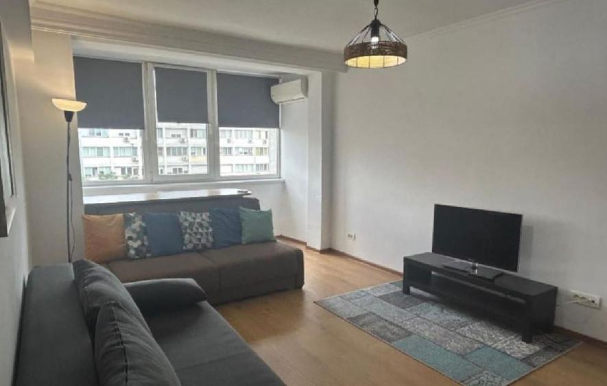 Tineretului,METROU ,MOBILAT,utilat COMPLET,DECOMANDAT,geam la baie,AC - 1