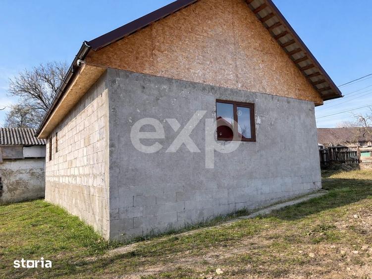 Casă cu 3 camere cu Teren 1446 Mp în Buhoci