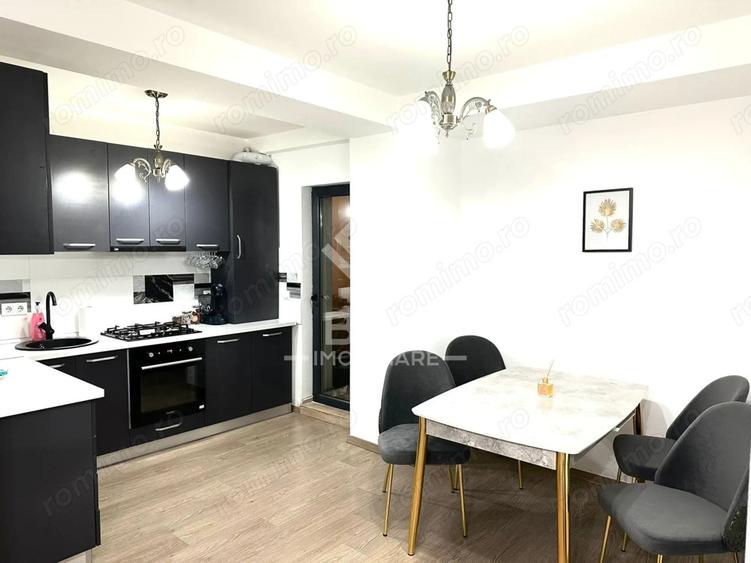 Apartament cu 3 camere decomandat în Calea Moldovei
