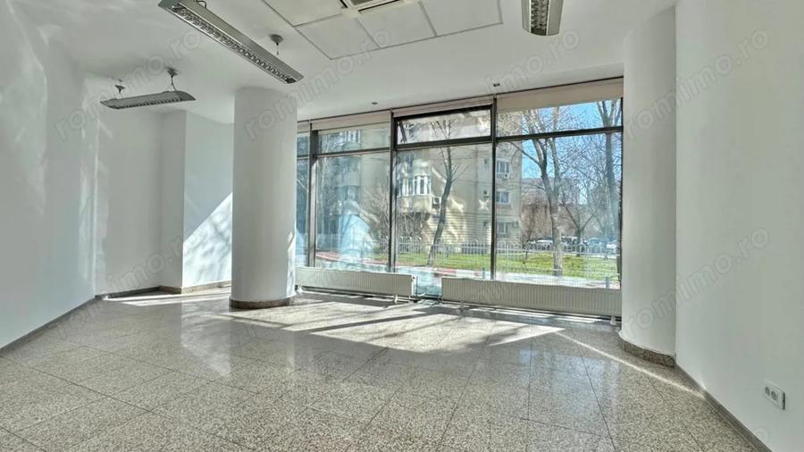 Spațiu comercial, de 35 mp, în Vitan