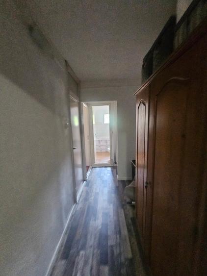 Apartament cu 3 camere decomandat în Tomești