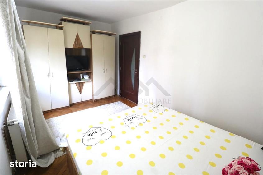 Apartament cu 3 camere decomandat în Șagului
