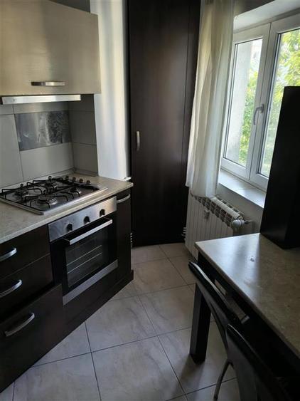 Apartament cu 2 camere decomandat, mobilat în Centru Civic