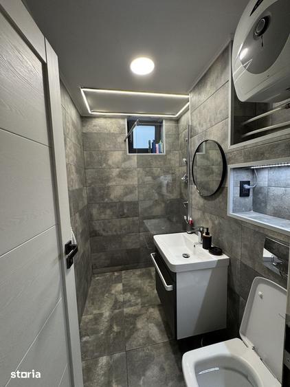 Apartament cu 2 camere semidecomandat în 1 Mai