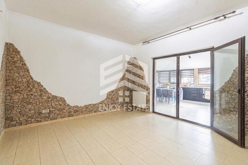 Apartament cu 4 camere decomandat, mobilat în Sânpetru