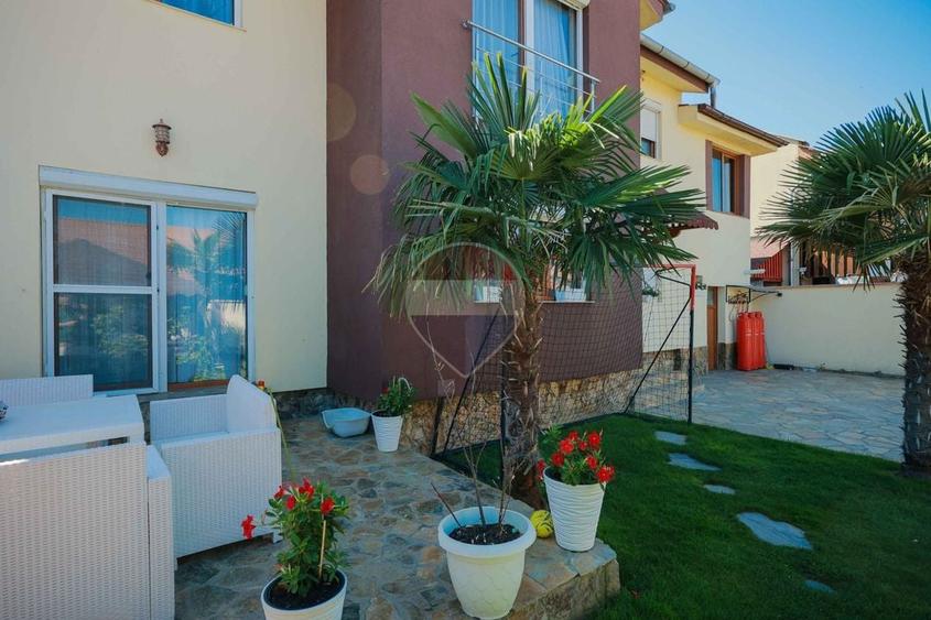 Casă individuală cu 4 camere cu Teren 250 Mp în Paleu