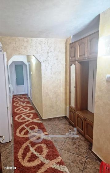 Apartament cu 3 camere decomandat în Cug