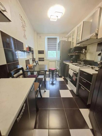 Apartament cu 3 camere decomandat în Ultracentral
