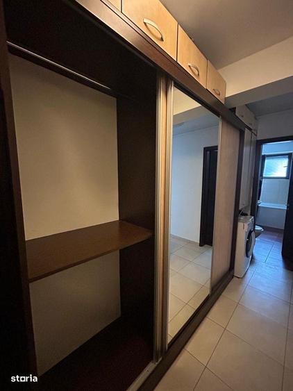 Apartament cu 2 camere semidecomandat în Central — fotografia 3