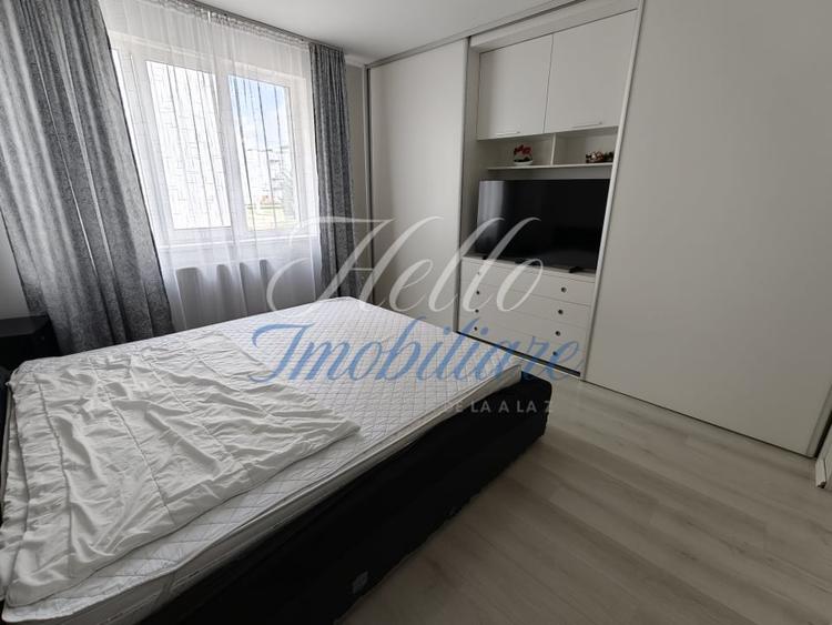 Apartament cu 3 camere decomandat, mobilat în Florești