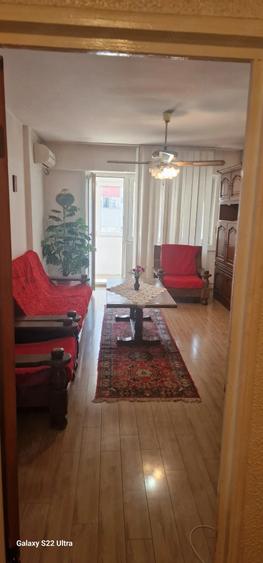 Apartament cu 2 camere decomandat în 1 Mai