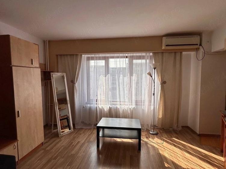 Garsonieră decomandată în Iancului
