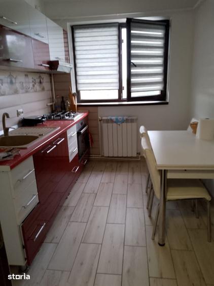 Apartament cu 2 camere semidecomandat în Calea Galați