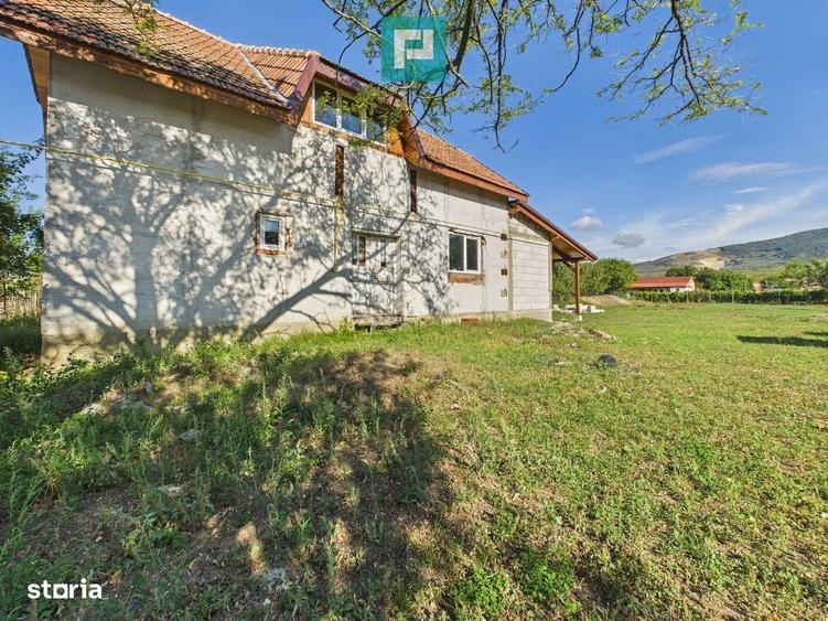 Casă cu 4 camere în Central