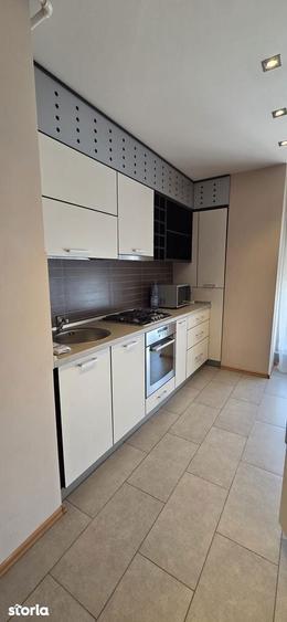 Apartament cu 2 camere decomandat în Est