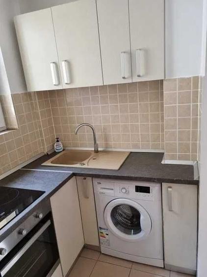 Apartament cu 2 camere semidecomandat în Gara de Nord