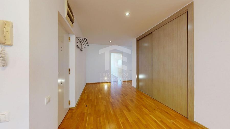 Apartament cu 3 camere decomandat în Pipera