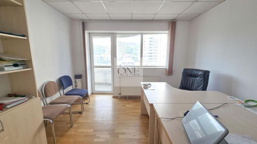 Birou, de 1 mp, în Centrul Civic