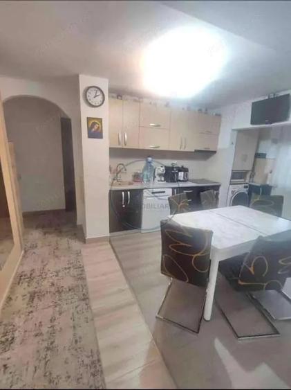 Apartament cu 2 camere decomandat în Independenței