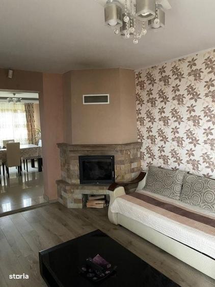 Casă cu 4 camere cu Teren 1300 Mp în Central