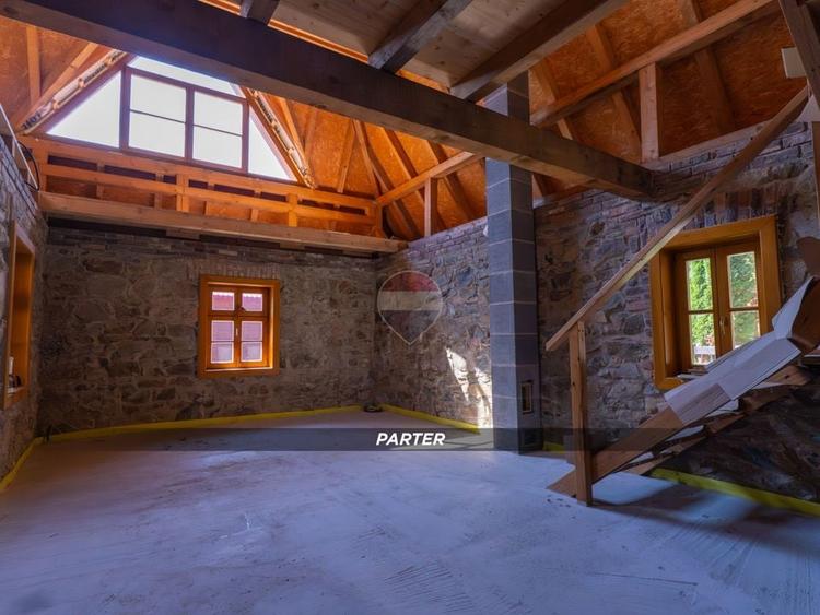 Casă individuală cu 4 camere cu Teren 242 Mp în Firiza