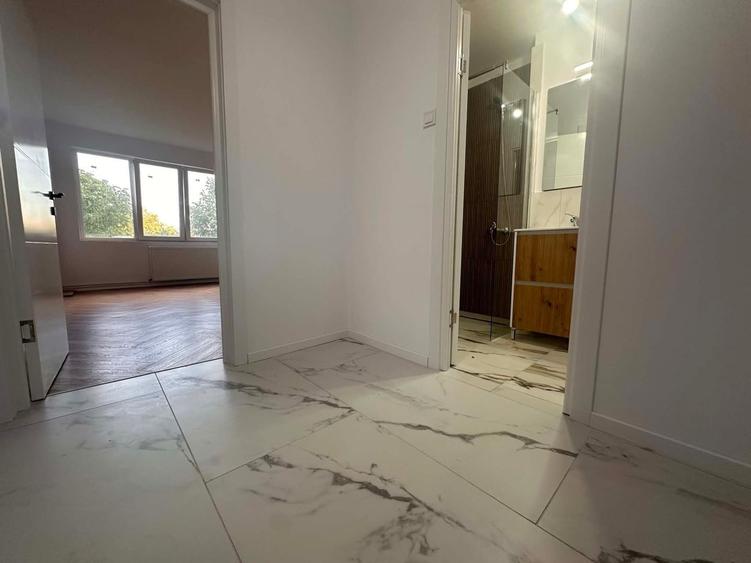 Apartament cu 2 camere decomandat în Circumvalațiunii