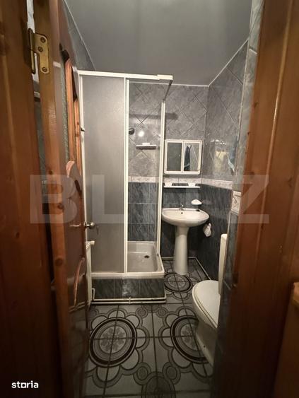 Apartament cu 4 camere decomandat în Tunari