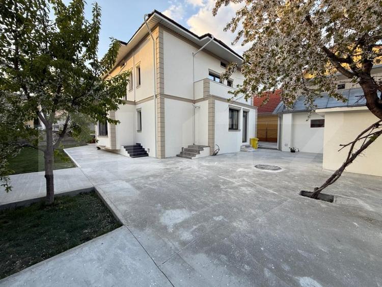 Casa moderna cu 5 camere, 193 mp utili, cartier Burdujeni - 2