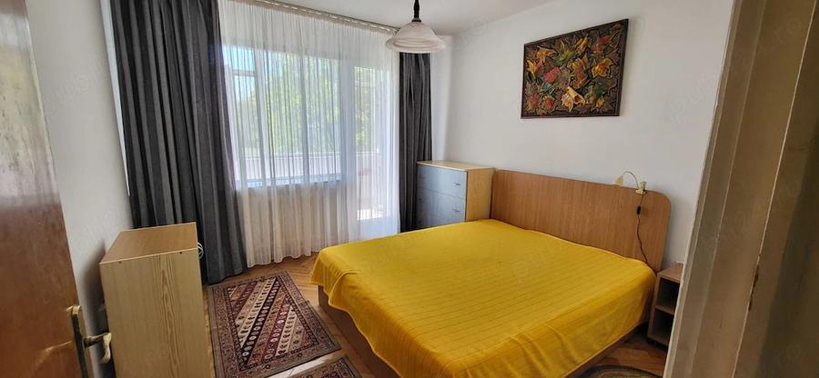 Apartament cu 4 camere semidecomandat, mobilat în Tomis III