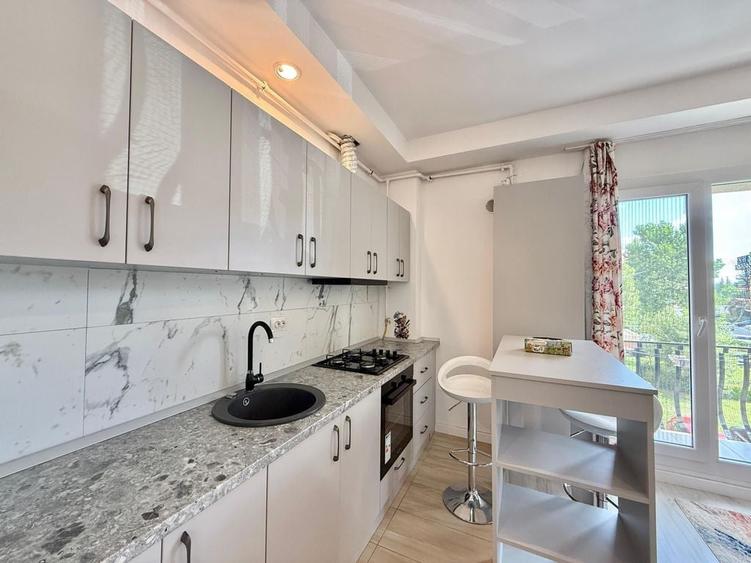 Apartament cu 2 camere semidecomandat în Ștefăneștii de Jos