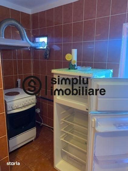 Apartament cu 2 camere semidecomandat în 1 Mai