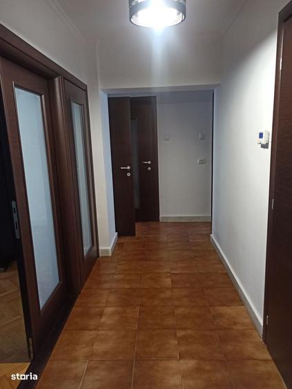 Apartament cu 3 camere decomandat în Ultracentral
