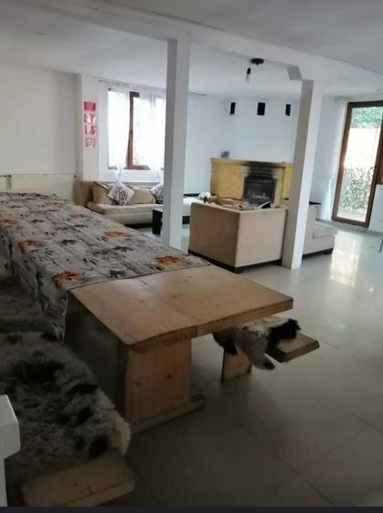 Casă cu 4 camere în Florești