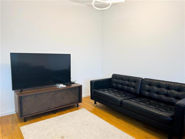 Apartament cu 2 camere semidecomandat, mobilat în Aviației