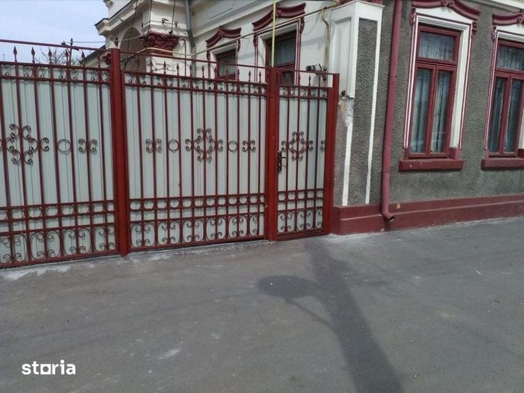 Casă cu 4 camere nedecomandat cu Teren 500 Mp în Dorobanți