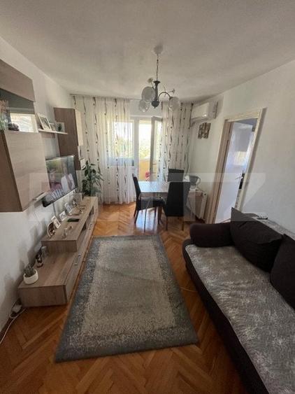 Apartament cu 2 camere semidecomandat, mobilat în Micro 15
