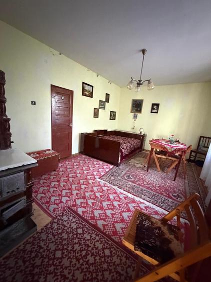 Casă individuală cu 3 camere cu Teren 2200 Mp în Pianu de Sus