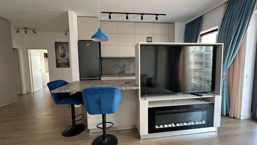 Apartament cu 3 camere decomandat în Central