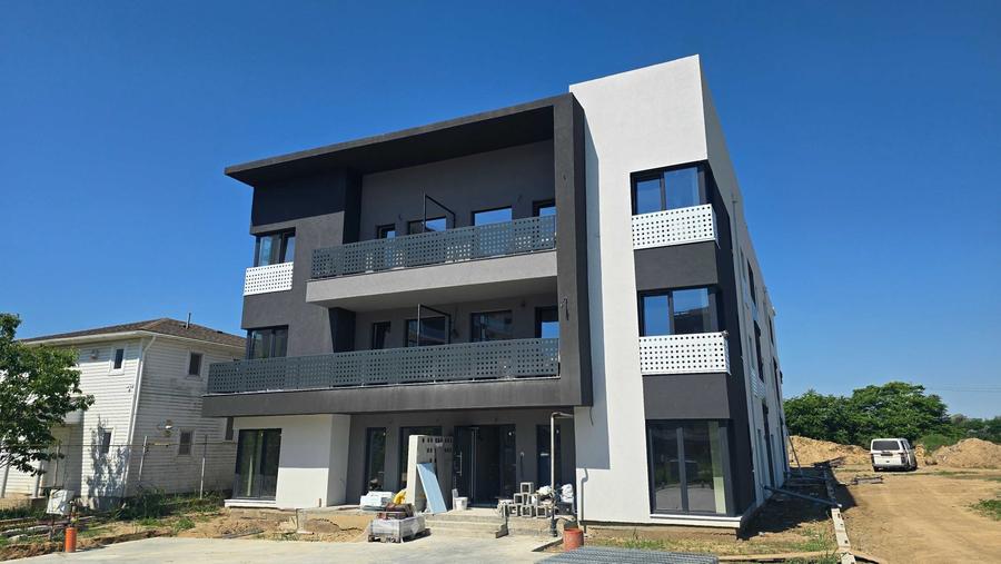 Apartament cu 2 camere decomandat în Sud