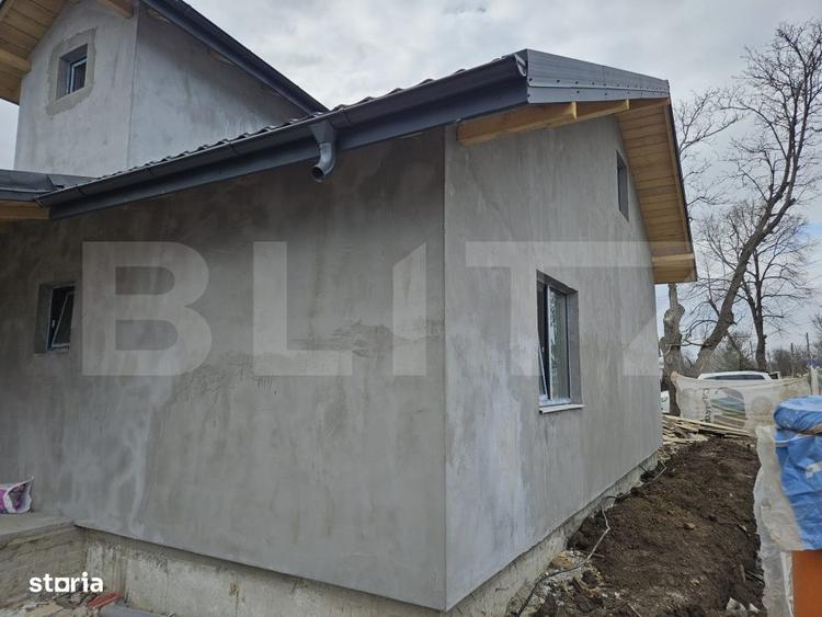 Casă cu 3 camere în Vocotești