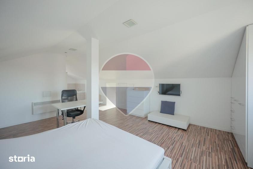 Casă cu 4 camere cu Teren 418 Mp în Central
