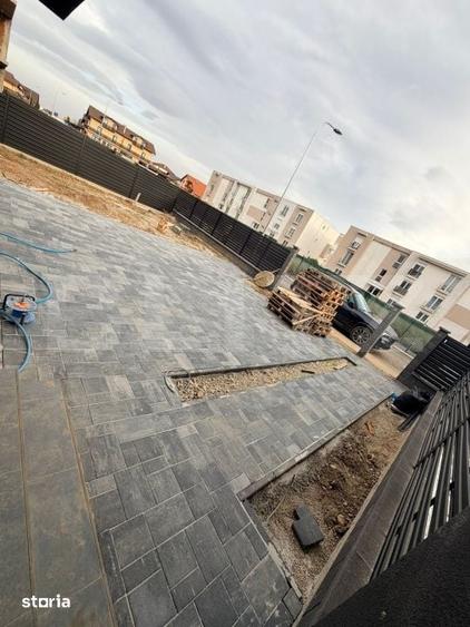 Casă cu 5 camere cu Teren 260 Mp în Central