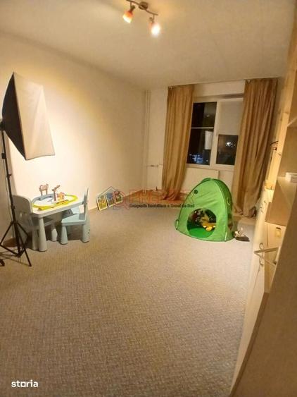 Apartament cu 4 camere în Central