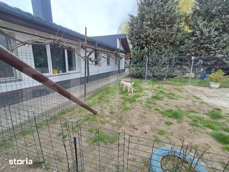Proprietate deosebita 2 case, lac de peste, finisaje premium - 18