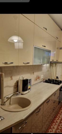 Apartament cu 2 camere decomandat în Fizicienilor