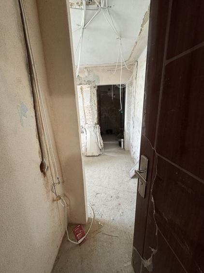 Apartament cu 2 camere nedecomandat în Obor