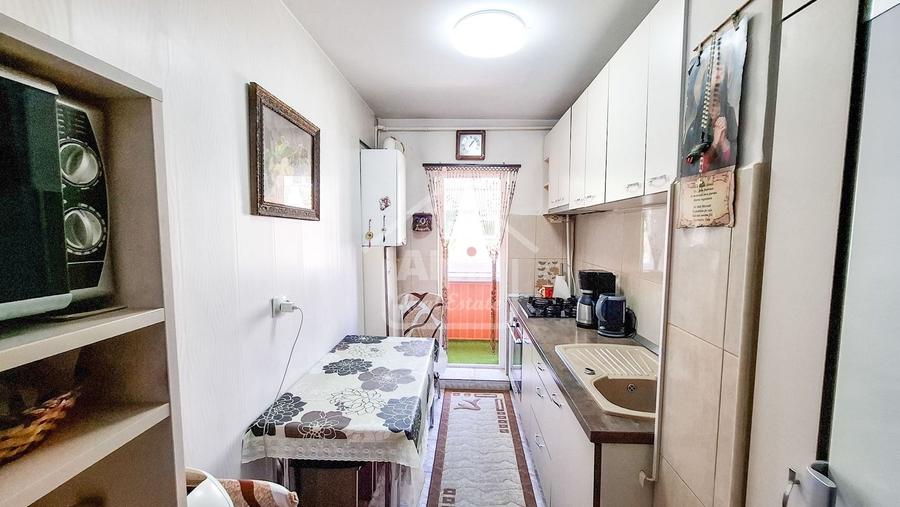 Apartament cu 3 camere decomandat, mobilat în Astra