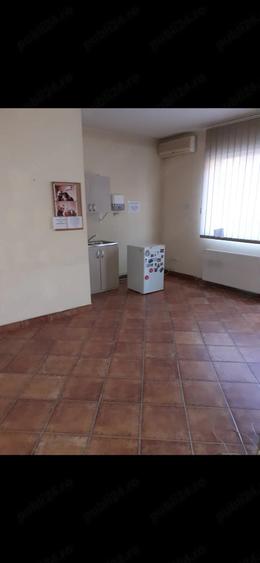 Casă cu 8 camere cu Teren 640 Mp în Aradului