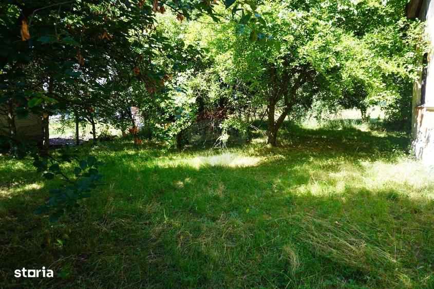 Casă cu 2 camere cu Teren 1958 Mp în Tisa